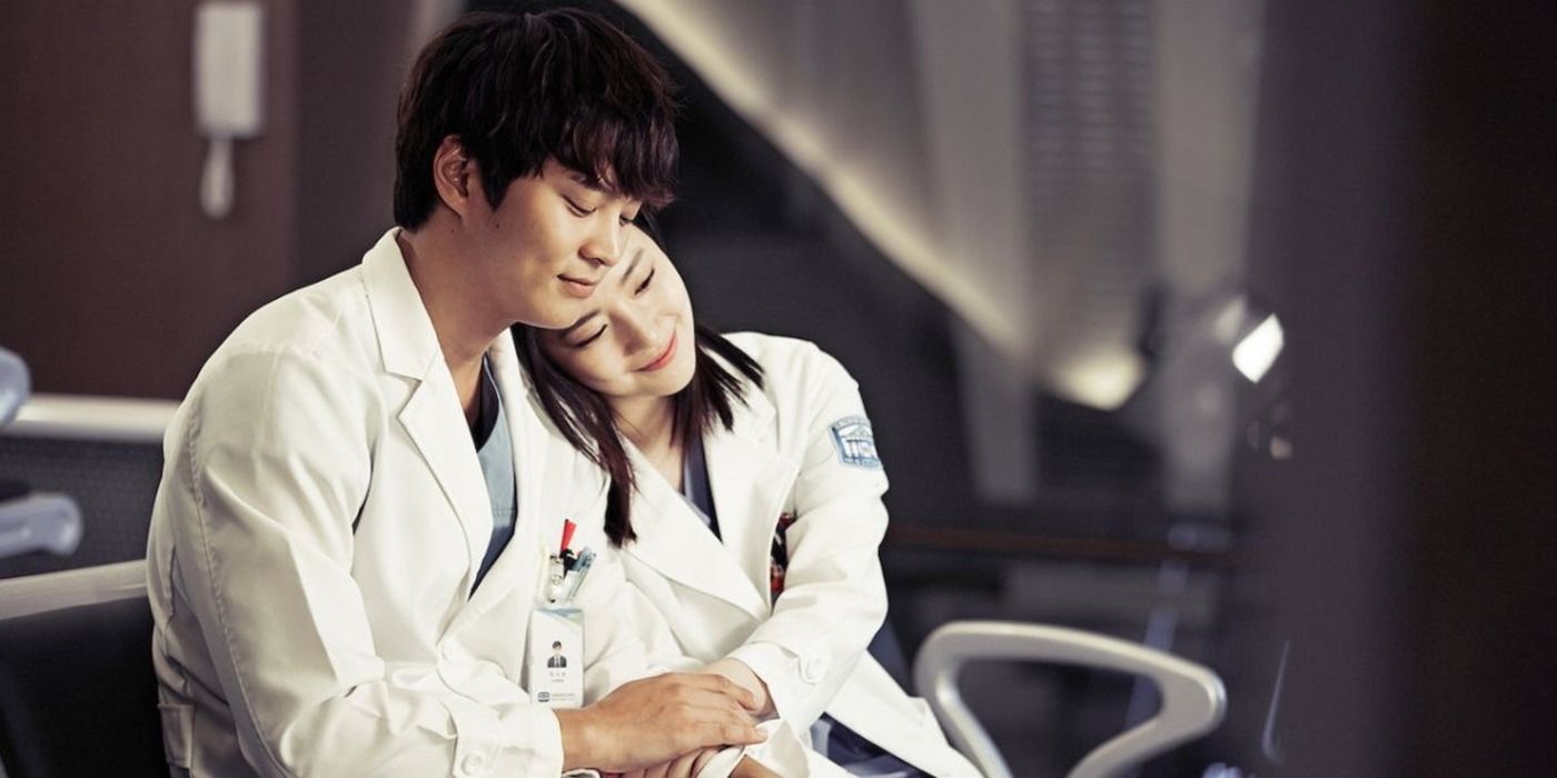 Joo Won and Moon Chae-won sitting together in Good Doctor.