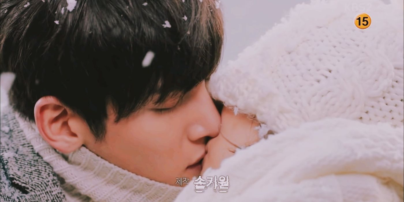 Jung-hoo and Young-shin kissing in Healer