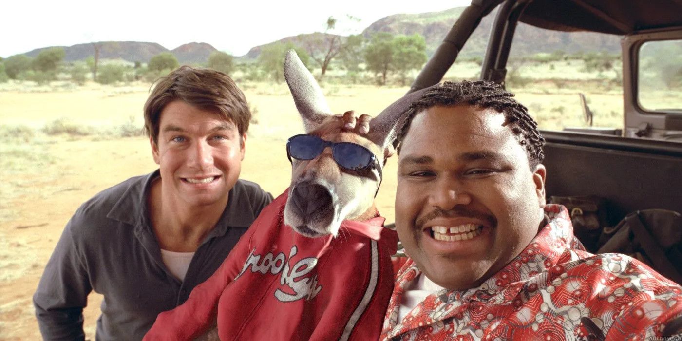 Charlie (Jerry O'Connell) and Louis (Anthony Anderson) pose with a kangaroo in Kangaroo Jack