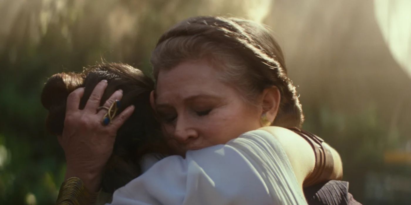 General Leia embraces Rey in Star Wars: Episode IX - The Rise of Skywalker.