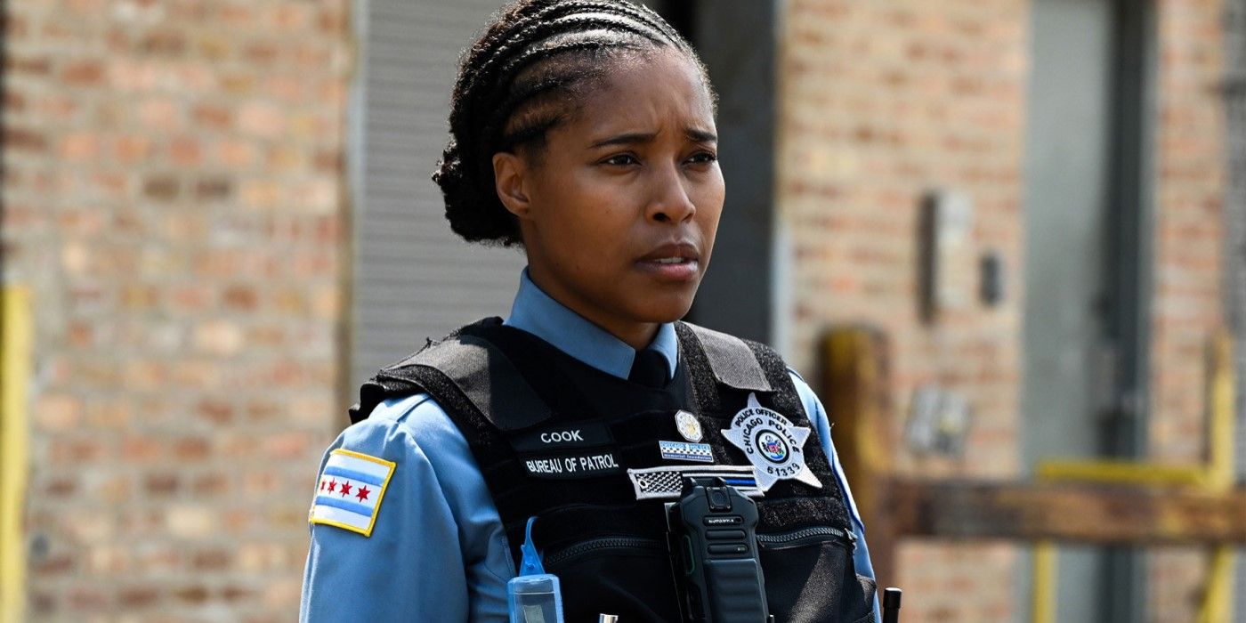 Officer Kiana Cook (Toya Turner) in uniform in 'Chicago P.D.'