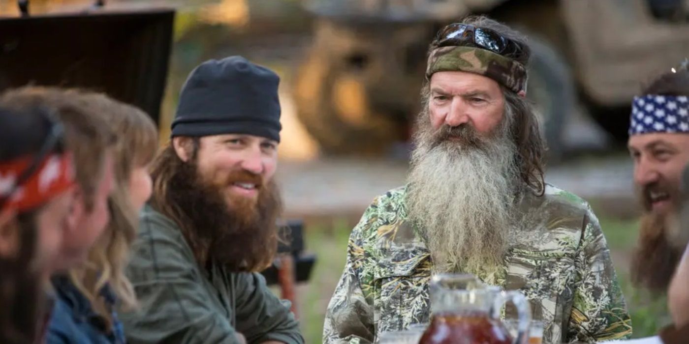 Phil Robertson, with sons Jase and Willie.