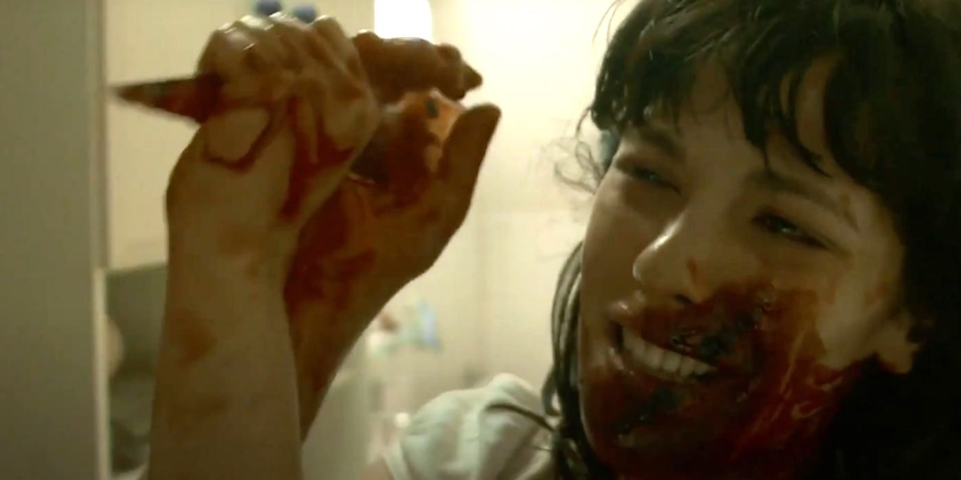 Sarah (Alysson Paradis) is under attack in the 2007 French slasher Inside.