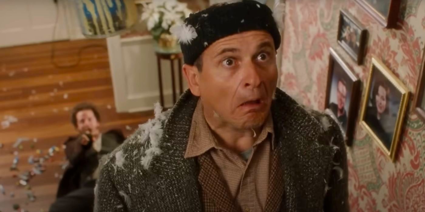 Harry (Joe Pesci) is about to get hit by a booby trap in Home Alone.