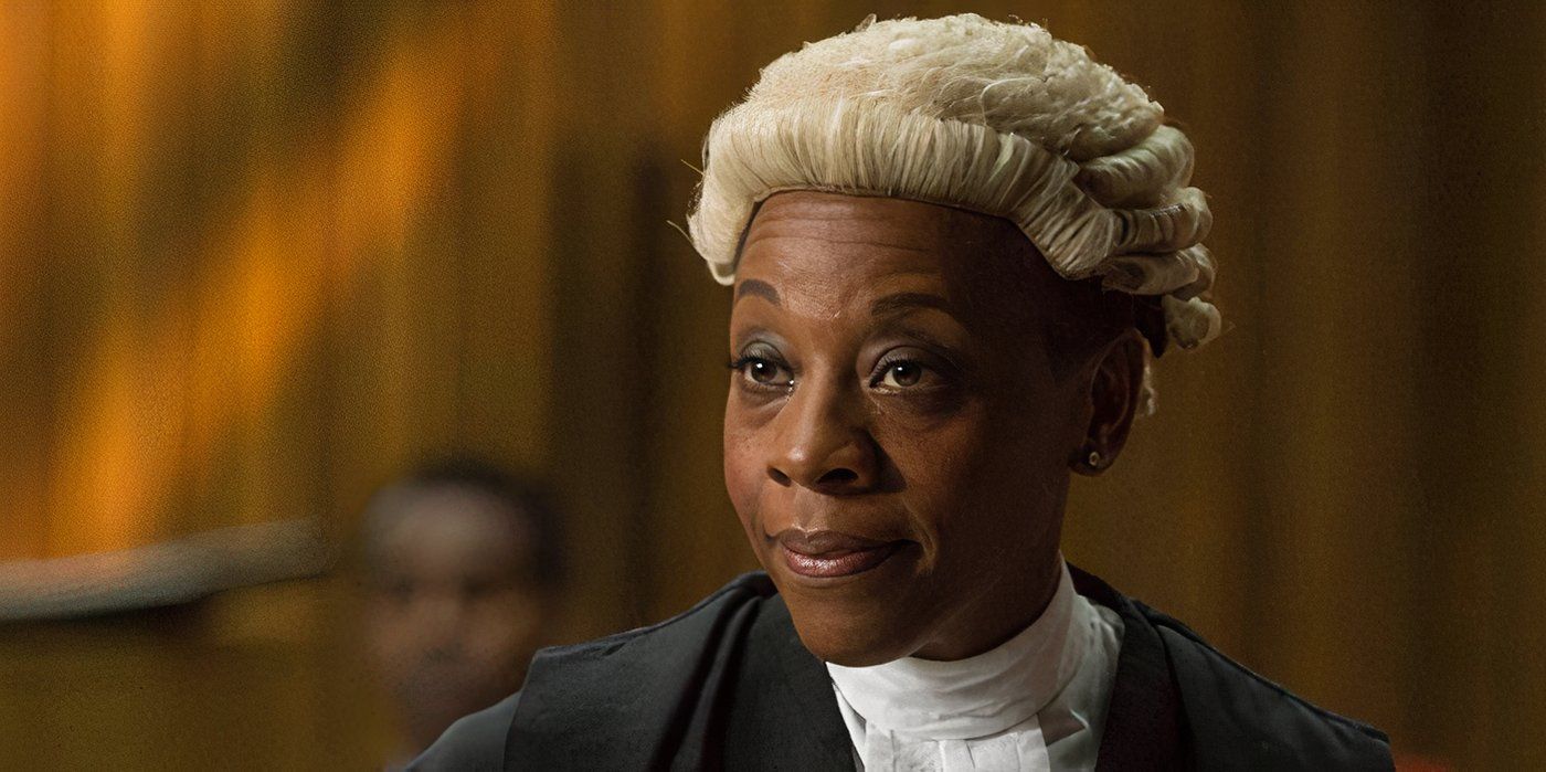 Marianne Jean-Baptiste as Sharon Bishop in court in 'Broadchurch'