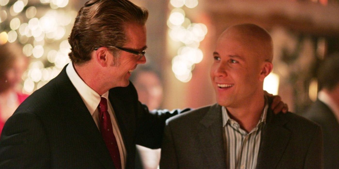 Jonathan Kent (John Schneider) talks with Lex Luthor (Michael Rosenbaum) at a Christmas party in the 'Smallville' episode "Lexmas"