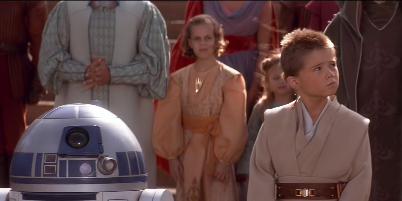 R2-D2 and a young Anakin Skywalker (Jake Lloyd) in &lsquo;Star Wars: The Phantom Menace&rsquo;