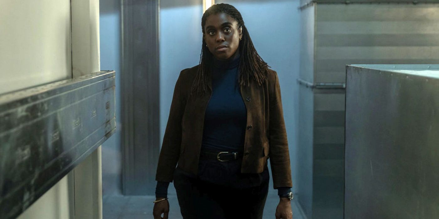 Lashana Lynch as Bianca Pullman walking down a hallway in The Day of the Jackal.