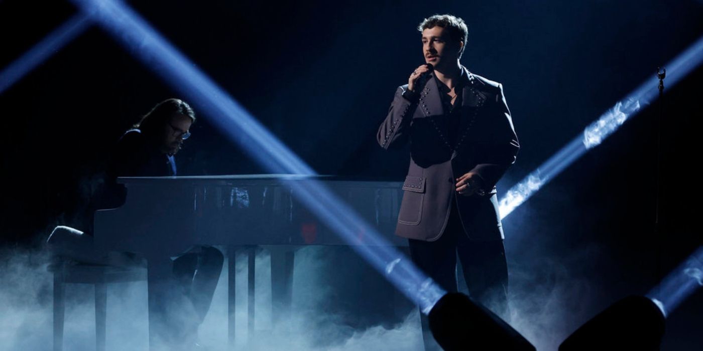 Jeremy Beloate performs on 'The Voice' Season 26 finale.