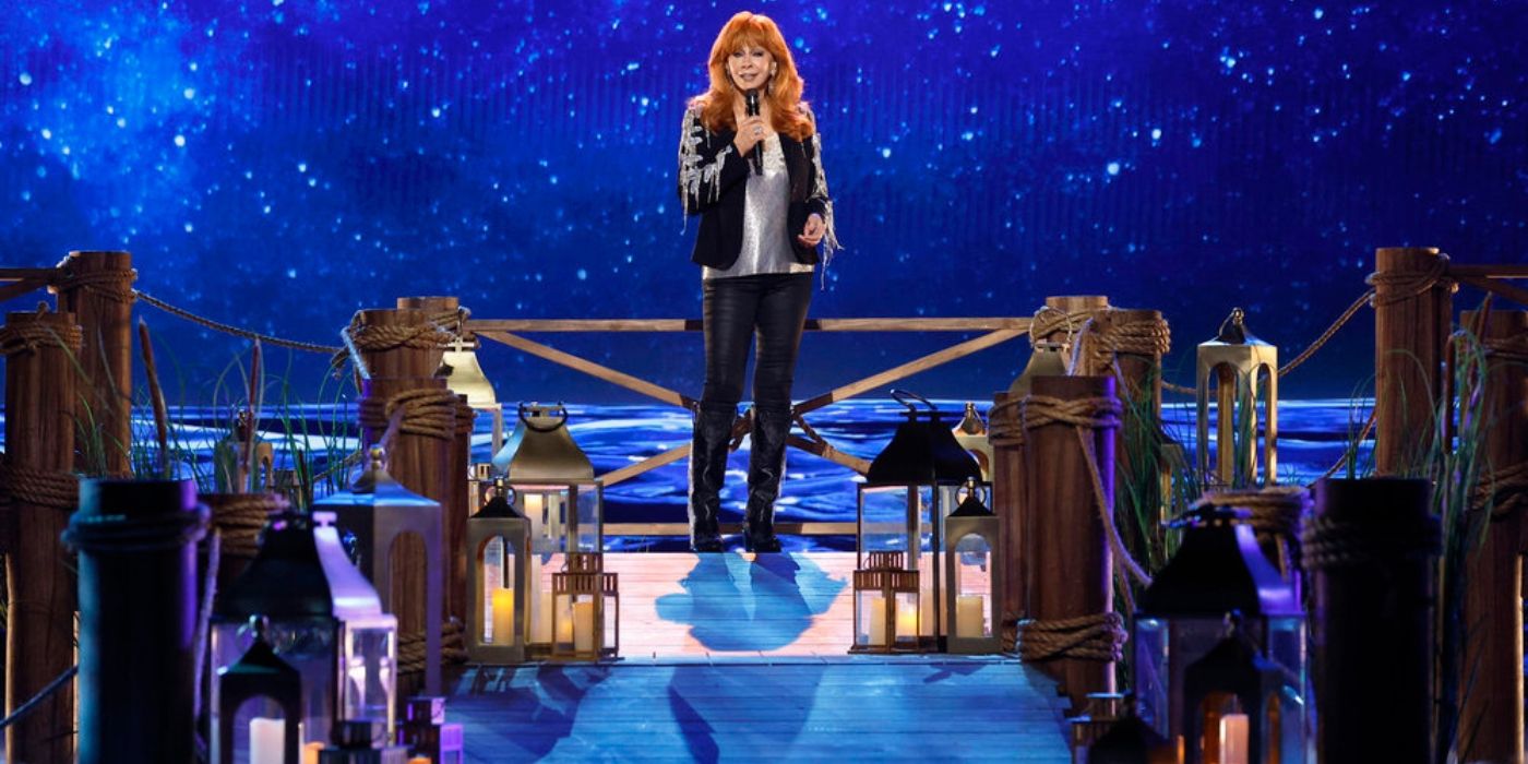 Reba McEntire sings on 'The Voice' Season 26.