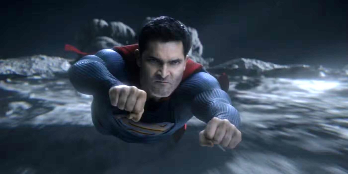 Tyler Hoechlin as Superman flying in Superman and Lois episode What Kills You Only Makes You Stronger.