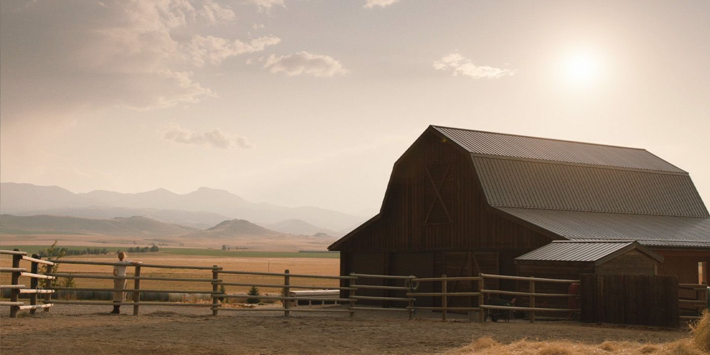 Beth Dutton (Kelly Reilly) stands at her new ranch on 'Yellowstone'