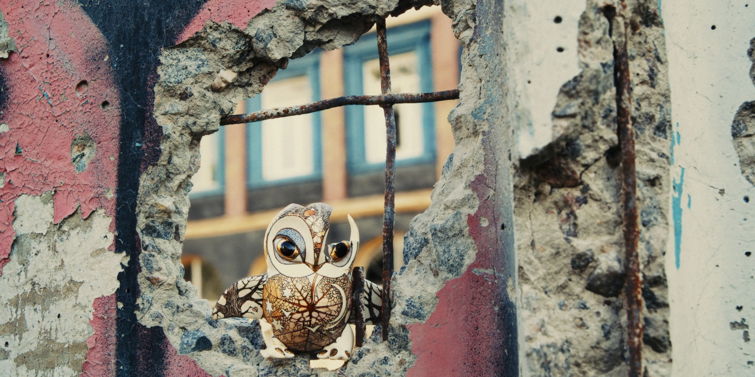 A porcelain bird in &lsquo;Porcelain War&rsquo;