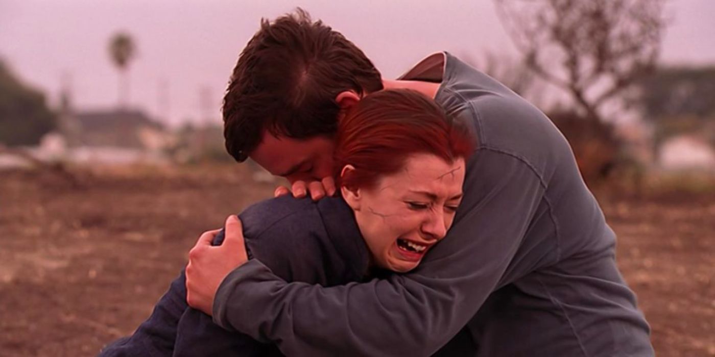 Xander, played by Nicholas Brendon, comforting Willow, played by Alyson Hannigan, in &lsquo;Buffy the Vampire Slayer&rsquo; Season 6, Episode 22.