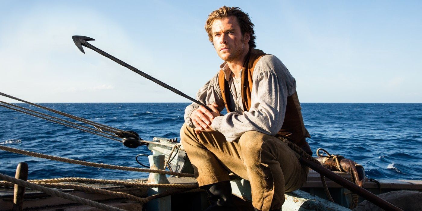Captain Owen Chase (Chris Hemsworth) on a lifeboat in &lsquo;In the Heart of the Sea&rsquo;