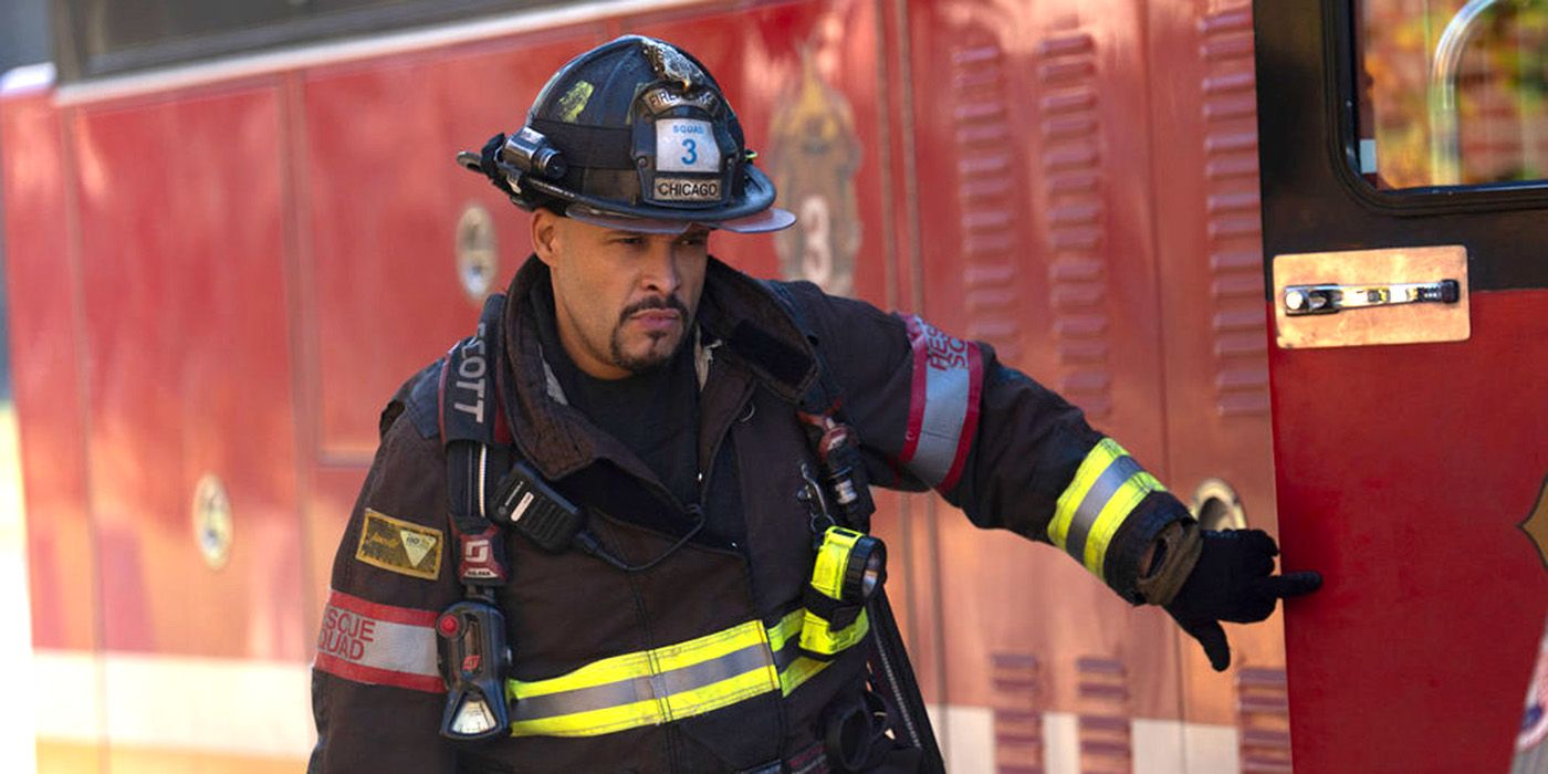 Joe Miñoso as Joe Cruz Chicago Fire Season 13 Episode 10