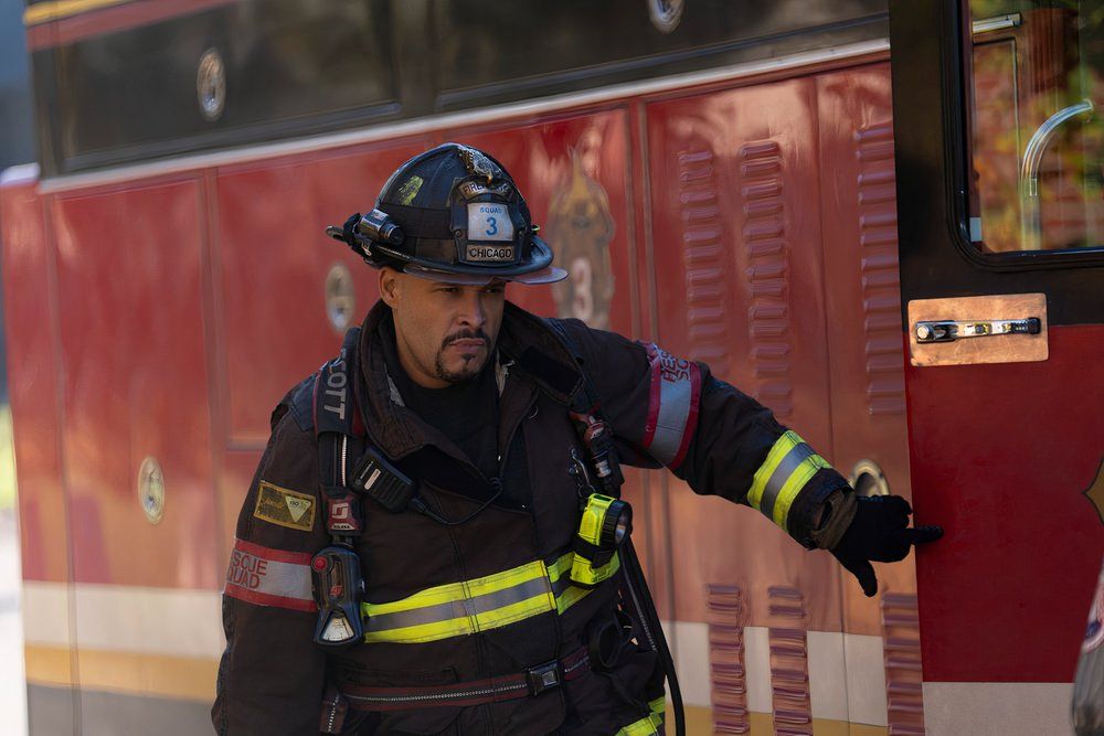 Chicago Fire Season 13 Episode 10 Joe Minoso (7)