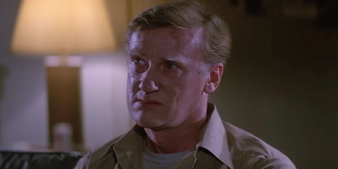 Donald Moffat as Garry in The Thing