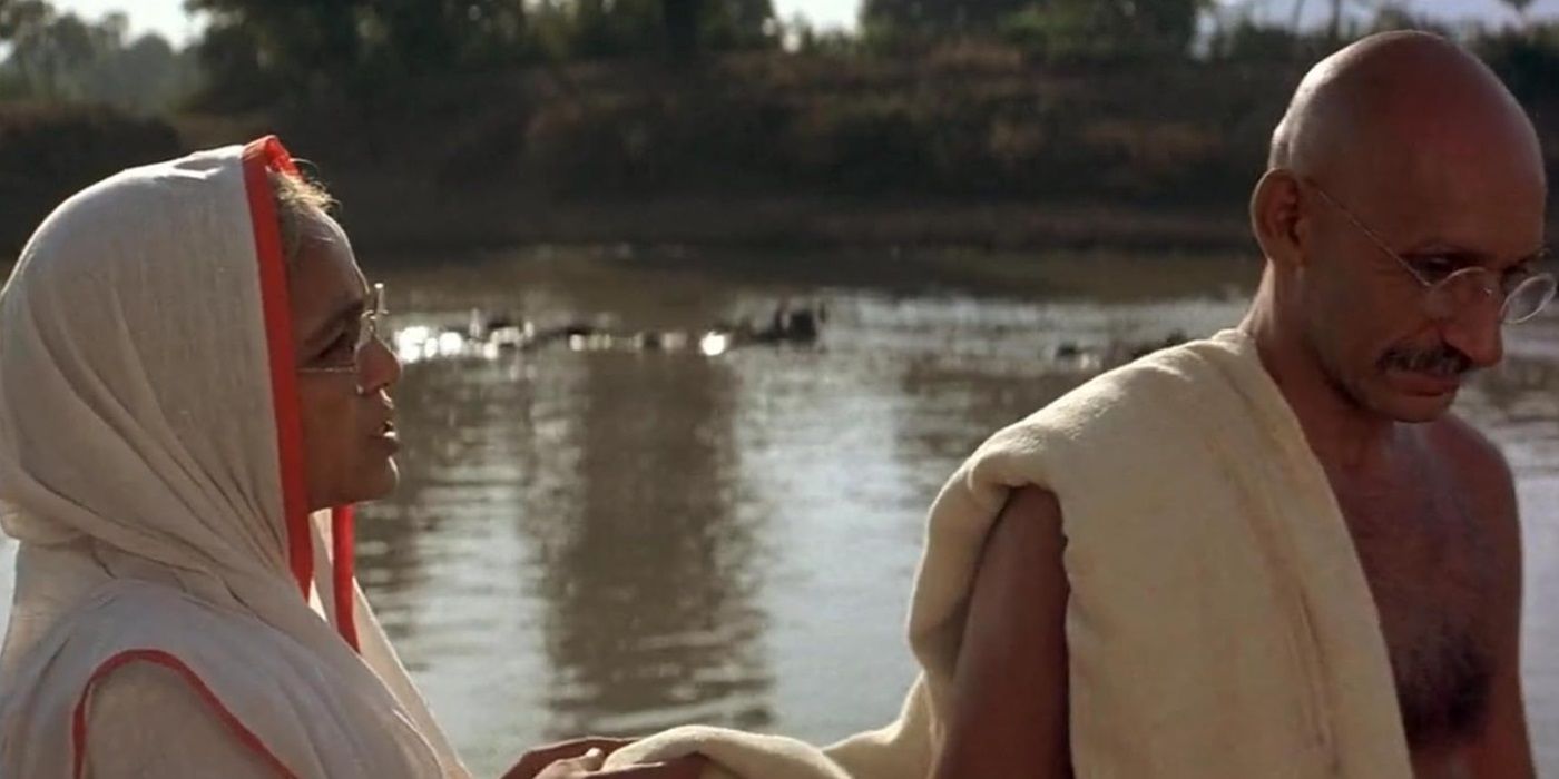 Ben Kingsley and Rohini Hattangadi in 'Gandhi'