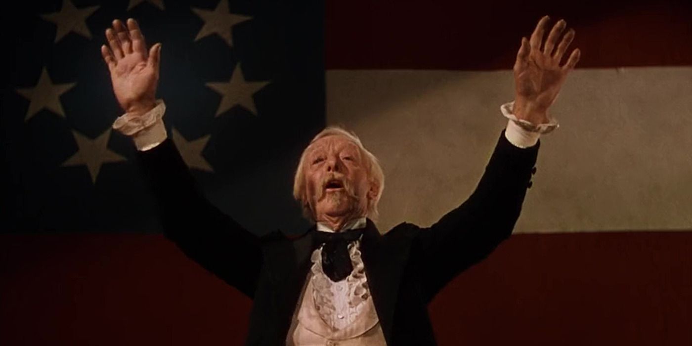 Harry Davenport in front of American flag in &lsquo;Gone with the Wind&rsquo;