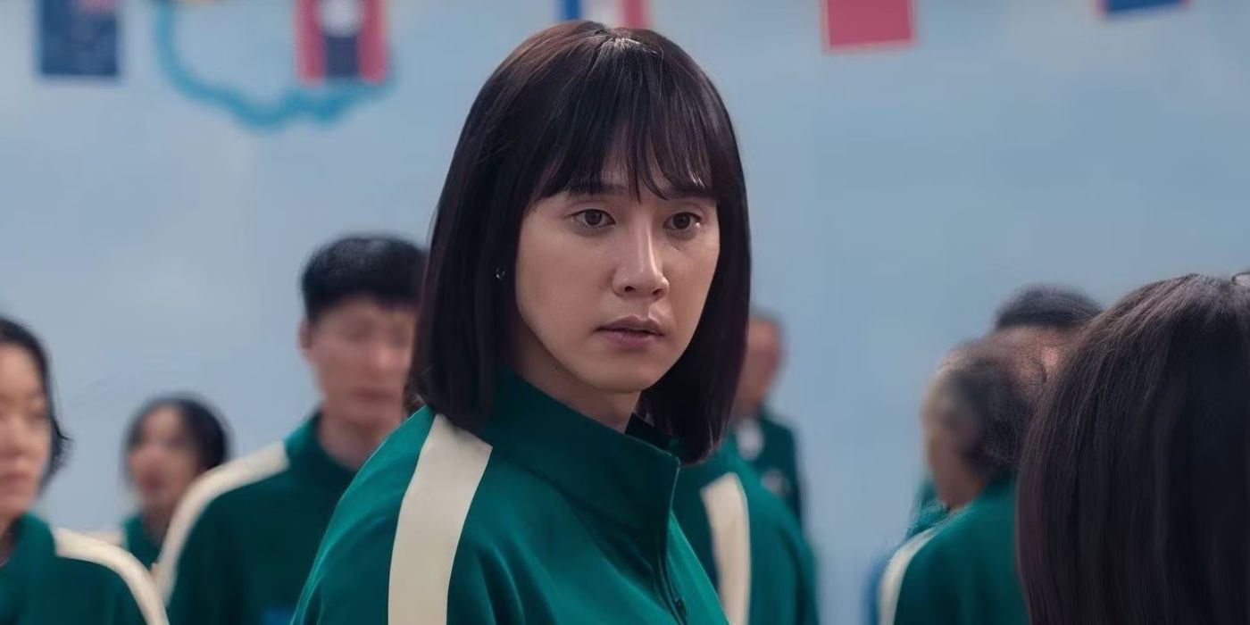 Hyun-ju meets Young-mi, staring at her as she asks to be her partner in Squid Game.