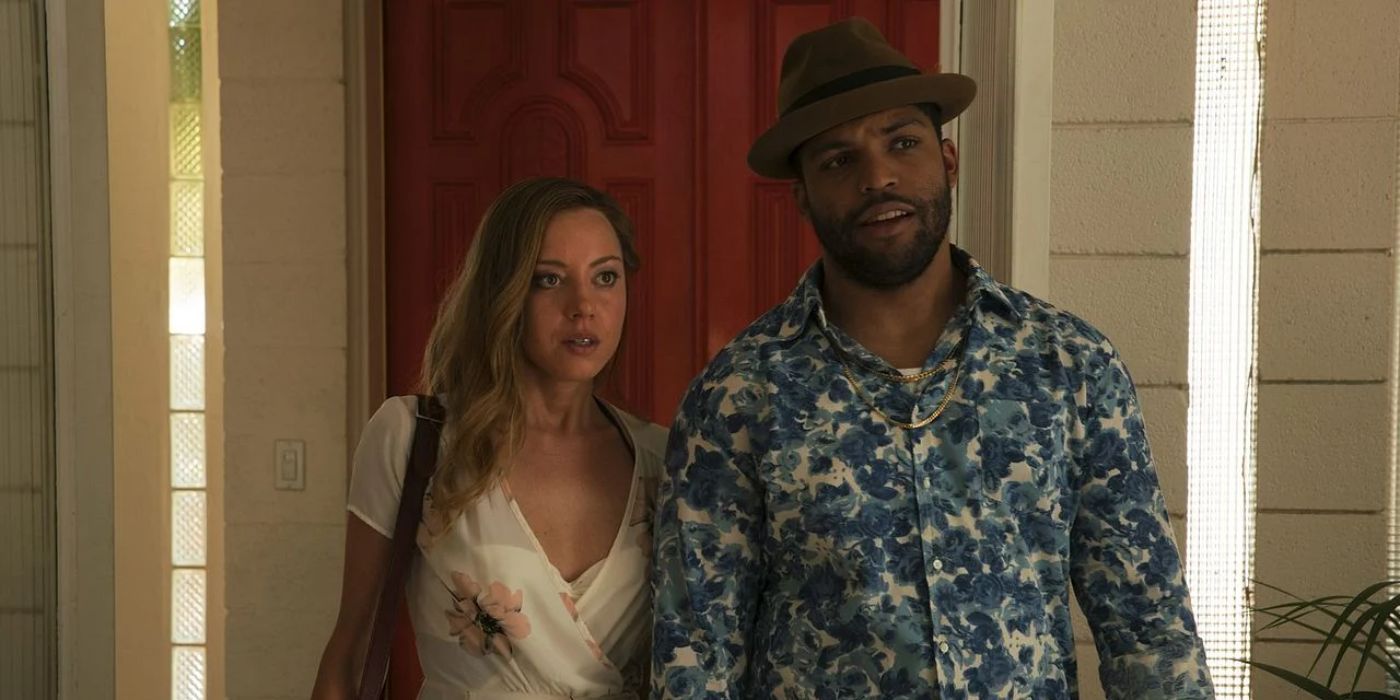 Aubrey Plaza stands next to O'Shea Jackson Jr. outside a front door in Ingrid Goes West.