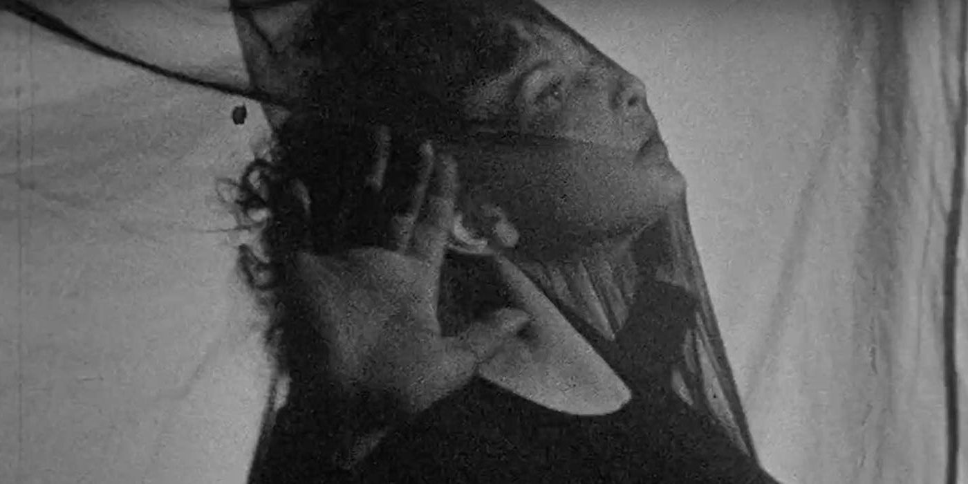 Maya Deren in Meshes Of The Afternoon
