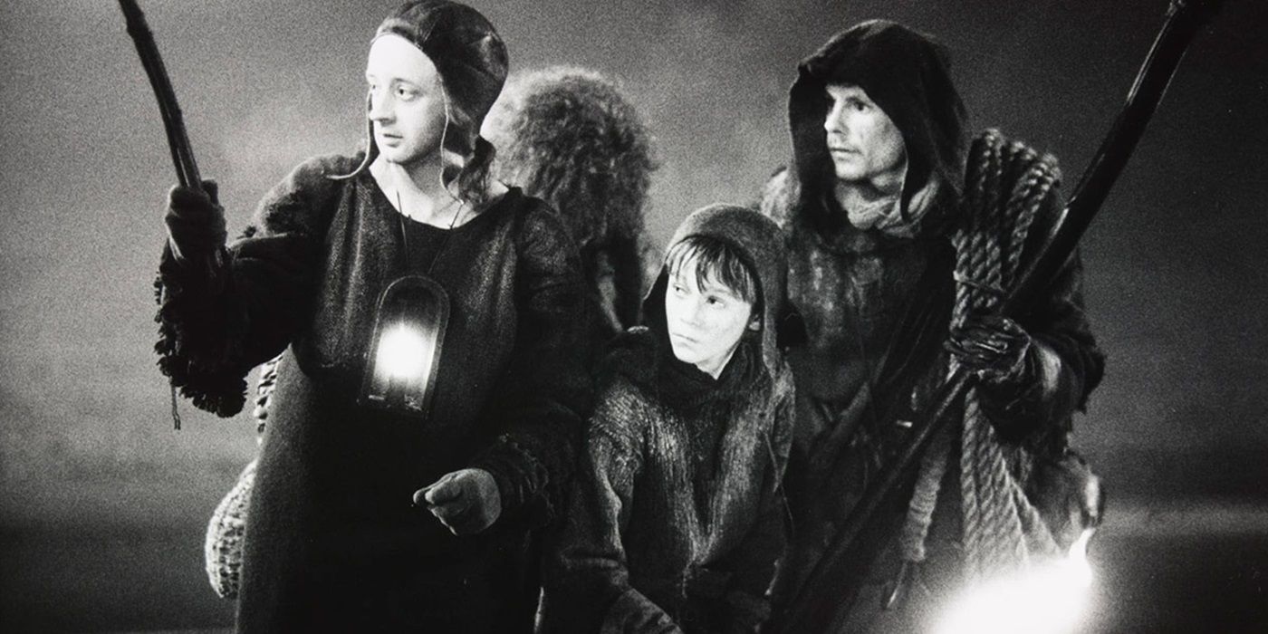 The ensemble cast of The Navigator: A Medieval Odyssey huddled together