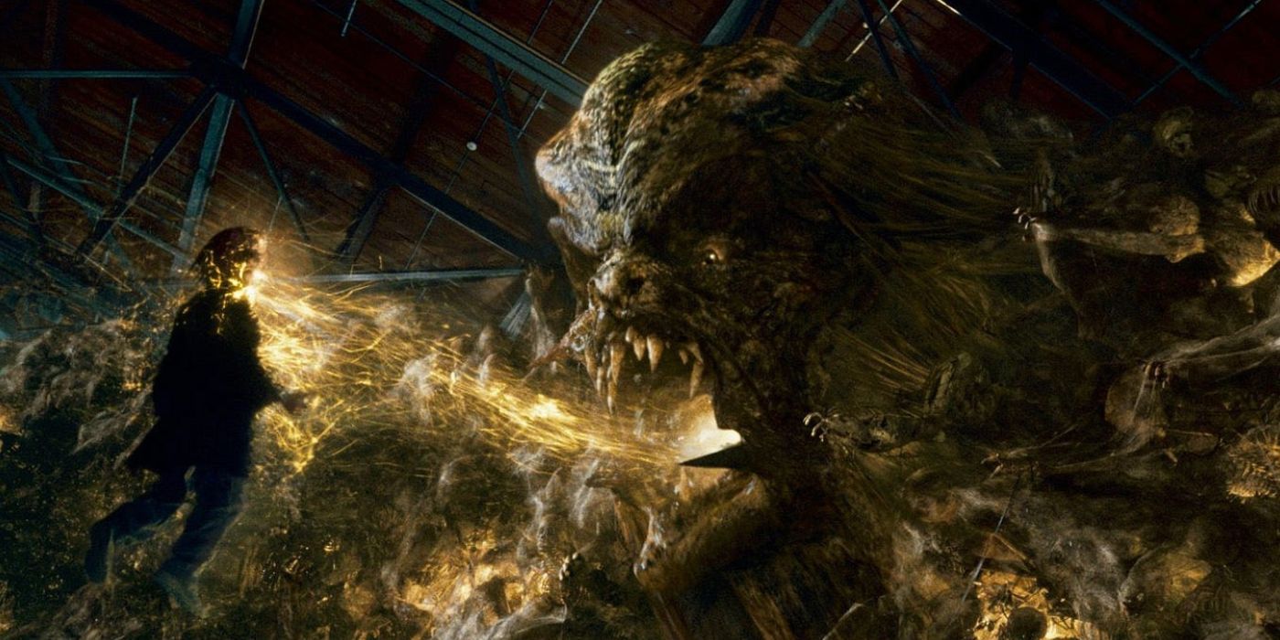 Parallax absorbing a human&rsquo;s power in Green Lantern.