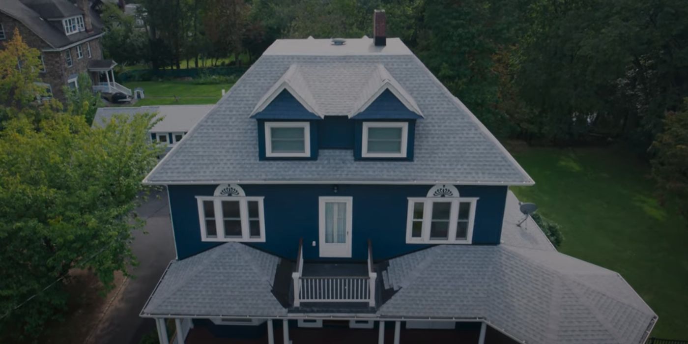 A big, blue house in Steven Soderbergh's 'Presence'.