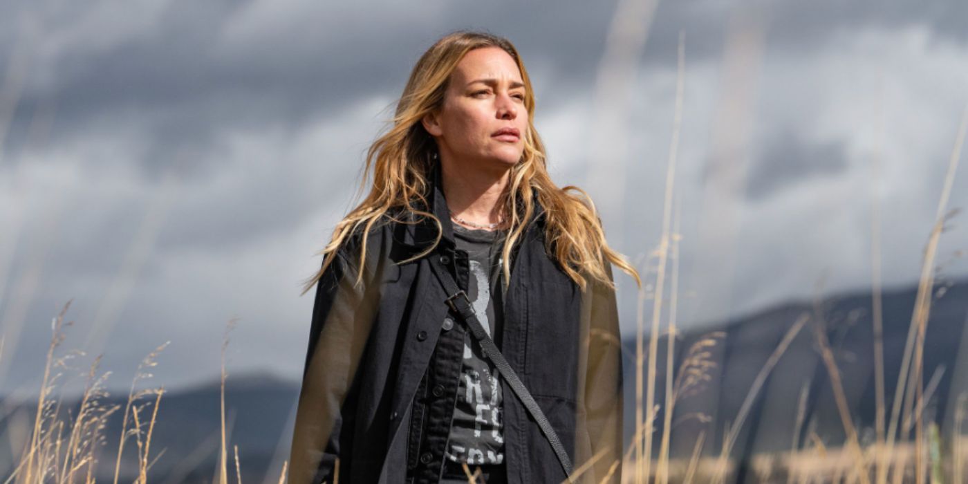 Piper Perabo as Summer Higgins wearing a green jacket standing in a field in 'Yellowstone'