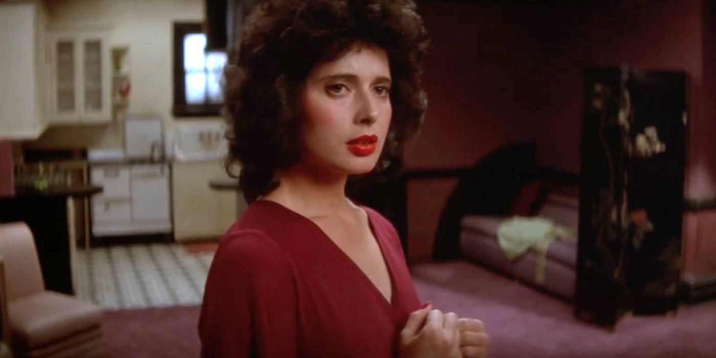 Dorothy (Isabella Rossellini) has a worried look on her face in Blue Velvet (1986).