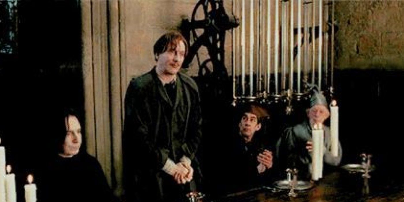 The Hogwarts House Point Hourglasses as seen behind the teachers in 'Harry Potter and the Prisoner of Azkaban'