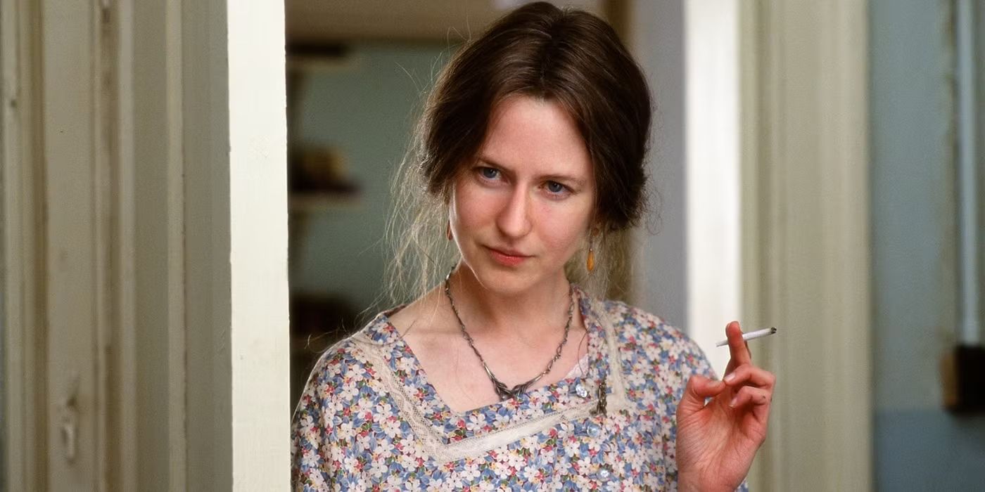 Virginia Woolf (Nicole Kidman) smoking a cigarrete in The Hours