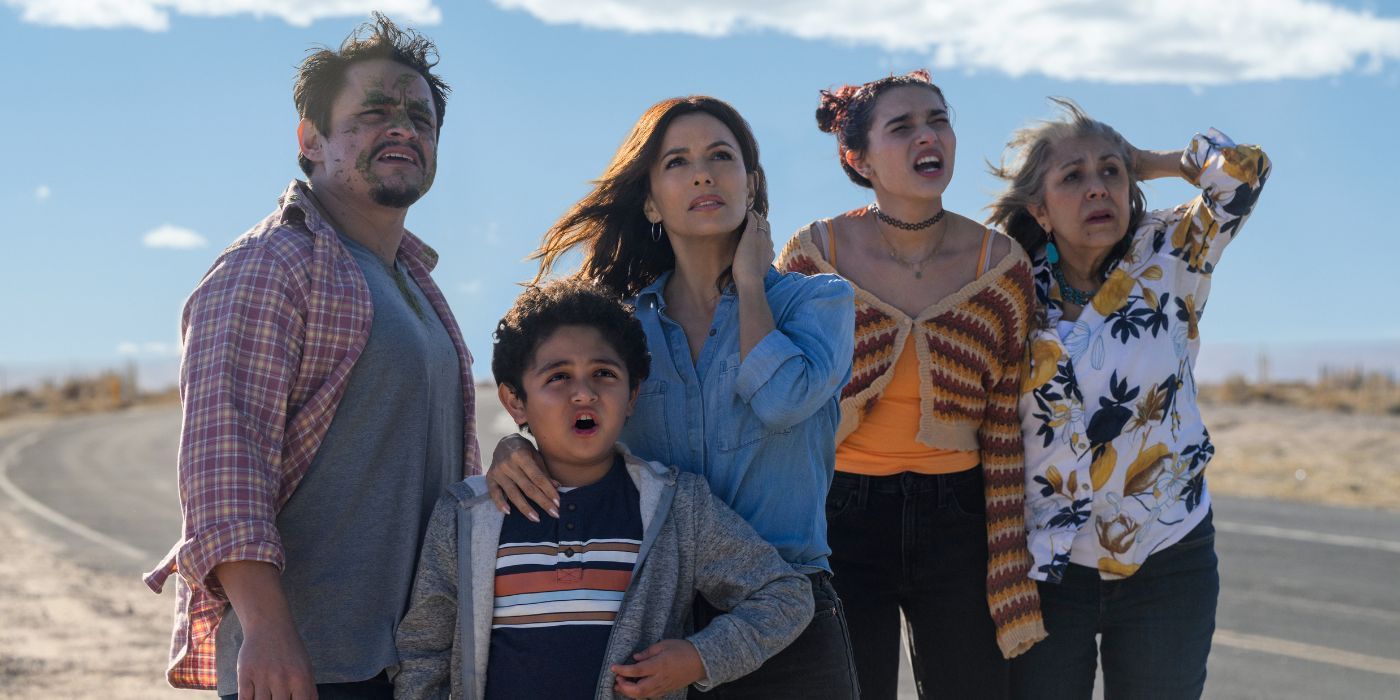 Jesse Garcia as Frank Garcia, Thom Nemer as Alexander Garcia, Eva Longoria as Val Garcia, Paulina Chavez as Mia Garcia and Rose Portillo as Lidia in Disney&rsquo;s ALEXANDER AND THE TERRIBLE, HORRIBLE, NO GOOD, VERY BAD ROAD TRIP.