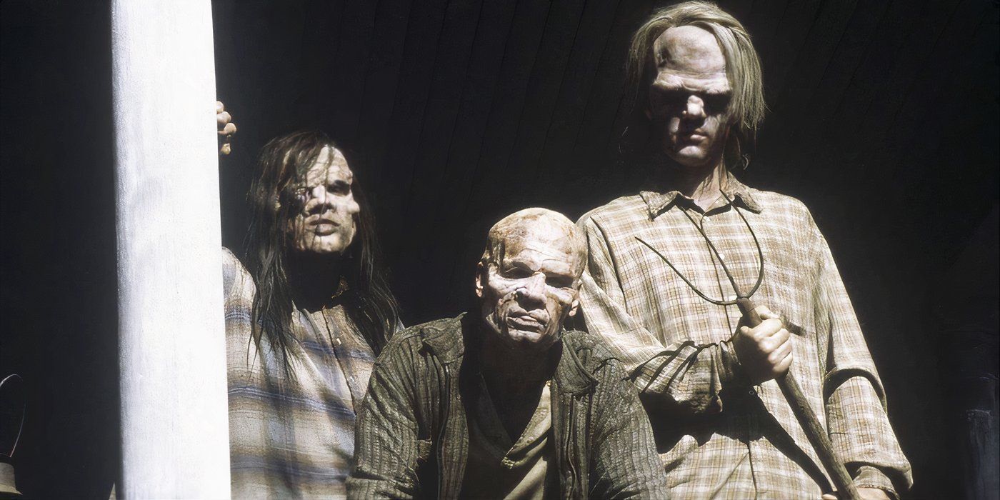 The Peacock Family in the X-Files epsiode &ldquo;Home&rdquo; at nighttime.