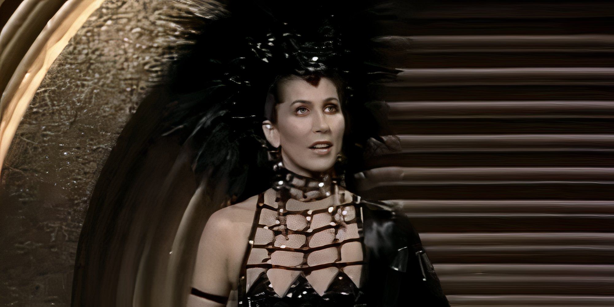 Cher at the 1986 Academy Awards wearing Bob Mackie and presenting