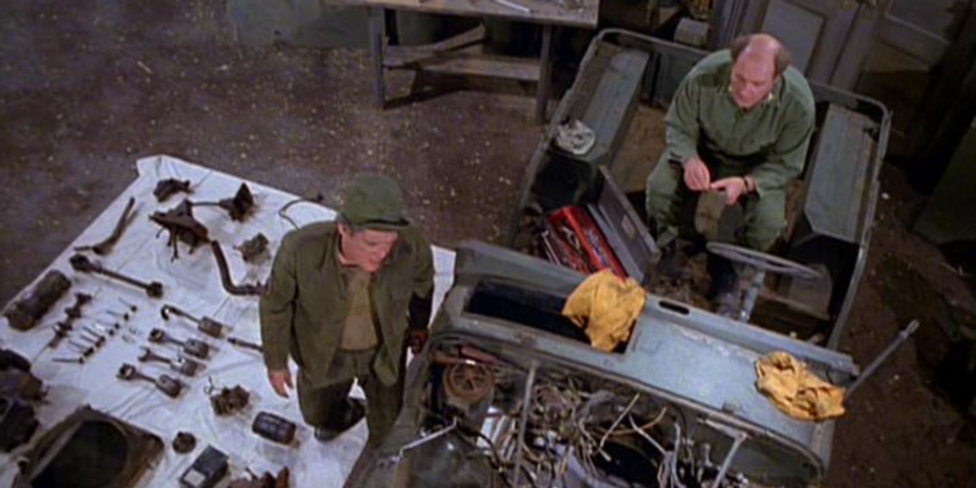 David Ogden Stiers and G.W. Bailey in M_A_S_H (1972)