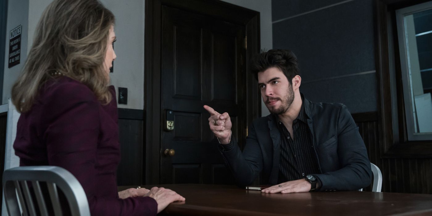 Braeden de la Garza interrogating a suspect