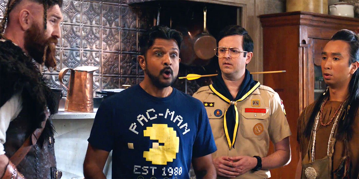Utkarsh Ambudkar em Ghosts Temporada 4 Episódio 13