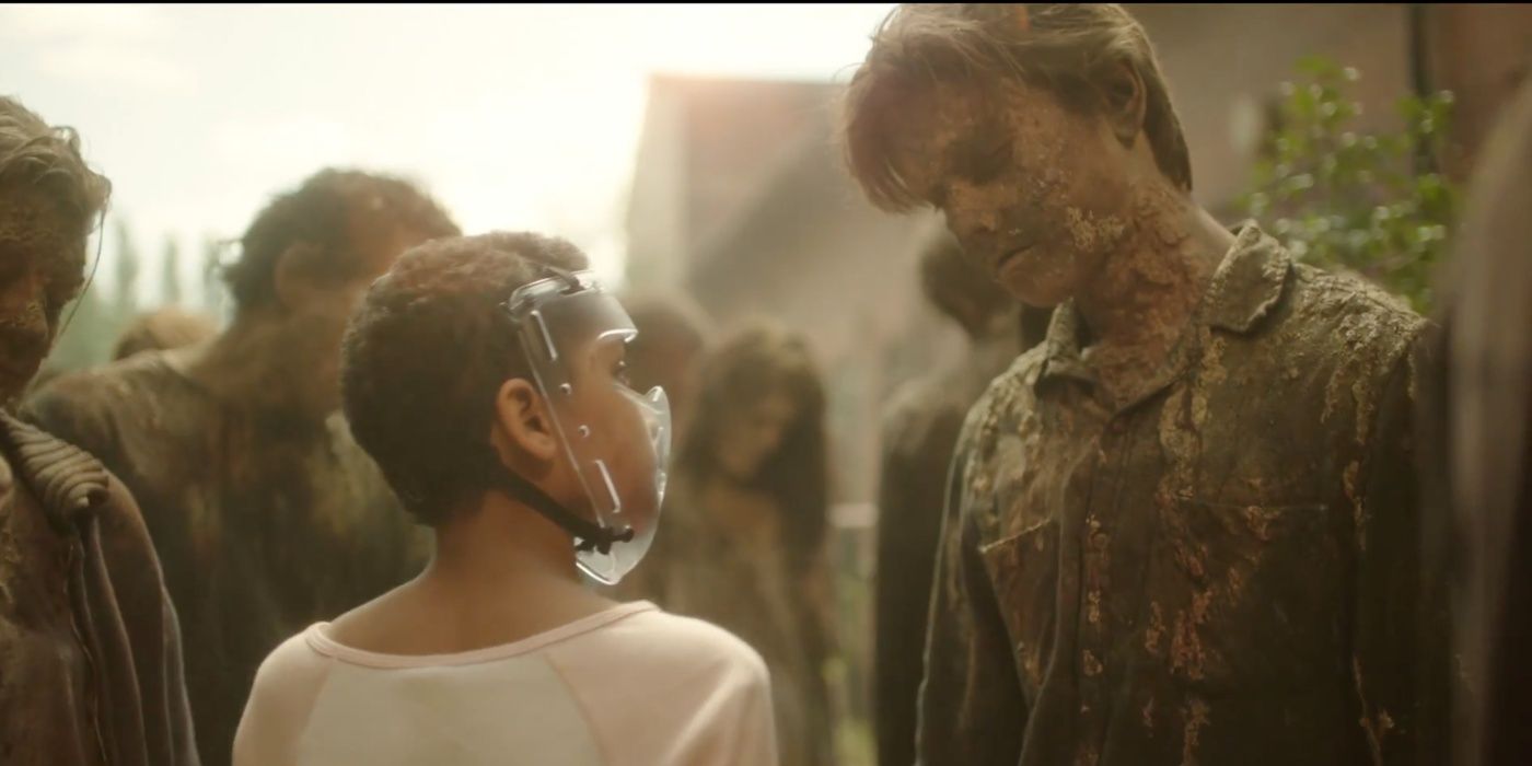 Sennie Nanua as Melanie encounters a zombie in &lsquo;The Girl With All the Gifts&rsquo;