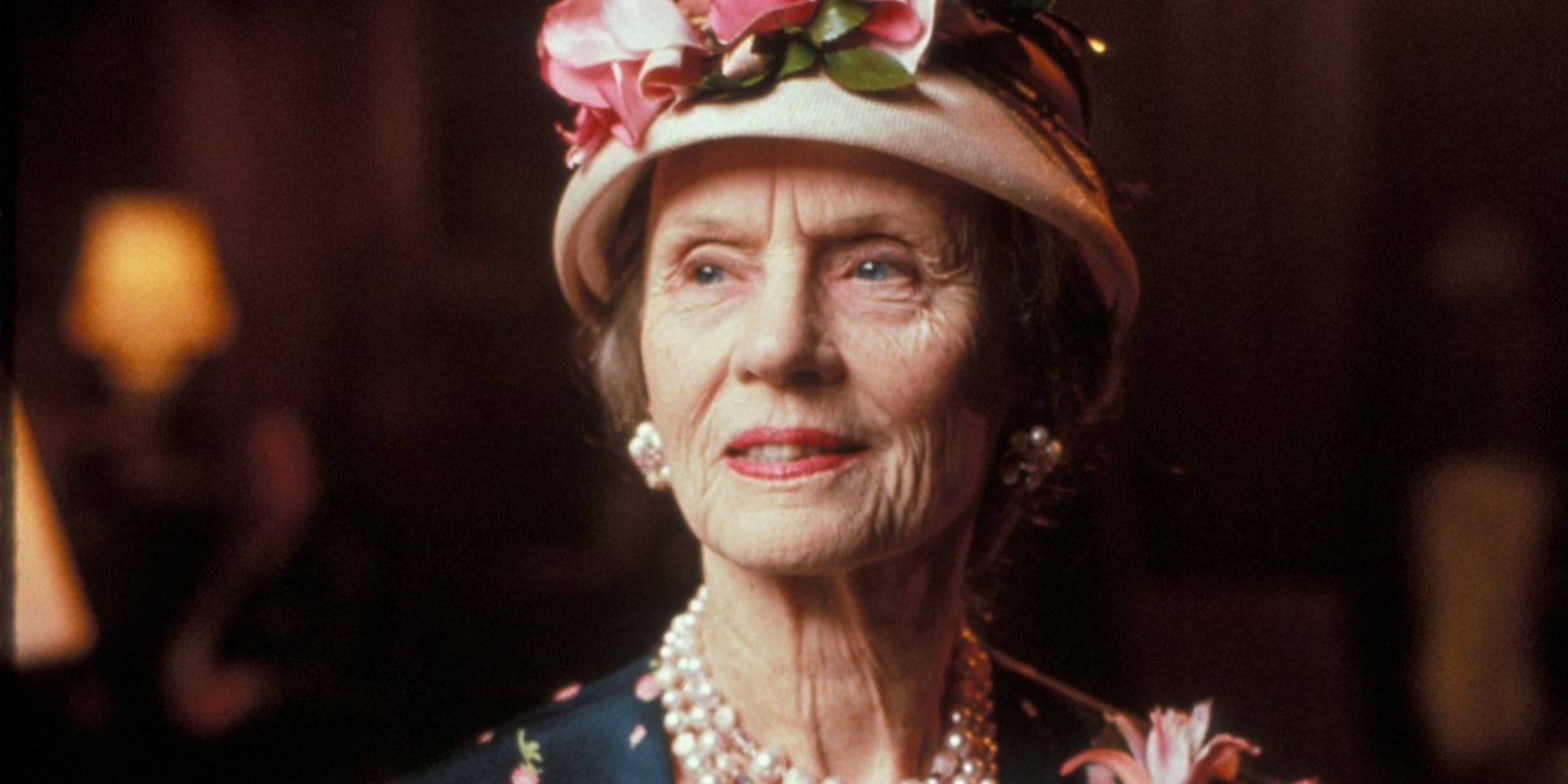 Jessica Tandy smiling in Driving Miss Daisy