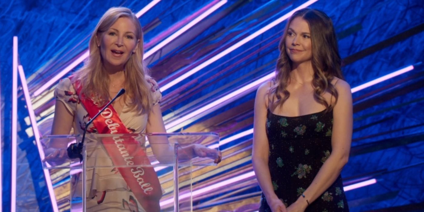 Jennifer Westfeldt and Sutton Foster on a stage in 'Younger'.