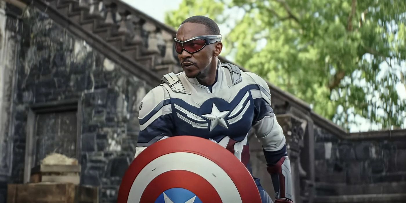 Sam Wilson in a defensive stance in Mexico in Captain America: Brave New World