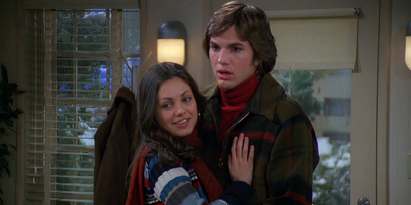 Jackie (Mila Kunis) and Kelso (Ashton Kutcher) hugging in &lsquo;That 70s Show&rsquo;