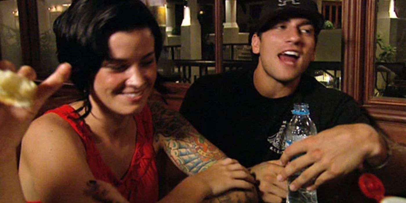 Sarah tries to flirt with Kenny on &lsquo;Real World/Road Rules Challenge: The Ruins.'