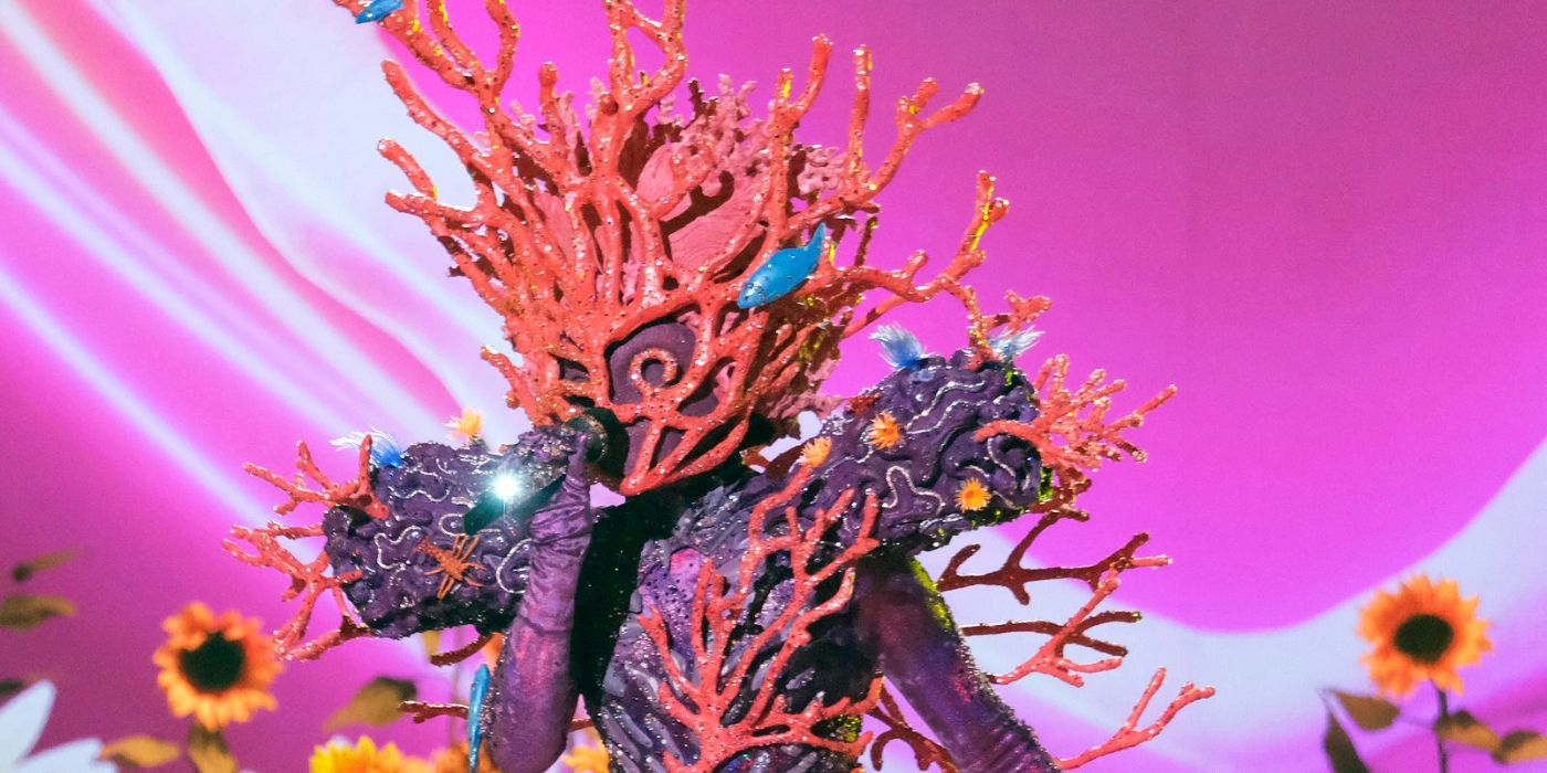 Coral sings on &lsquo;Shrek&rsquo; Night on &lsquo;The Masked Singer&rsquo; Season 13.