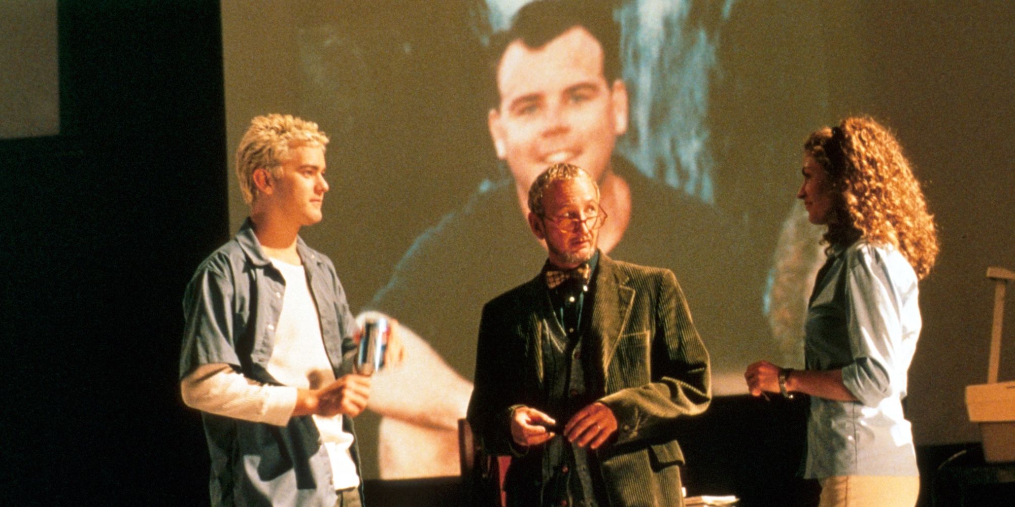 Joshua Jackson, Robert Englund, and Rebecca Gayheart in Urban Legend