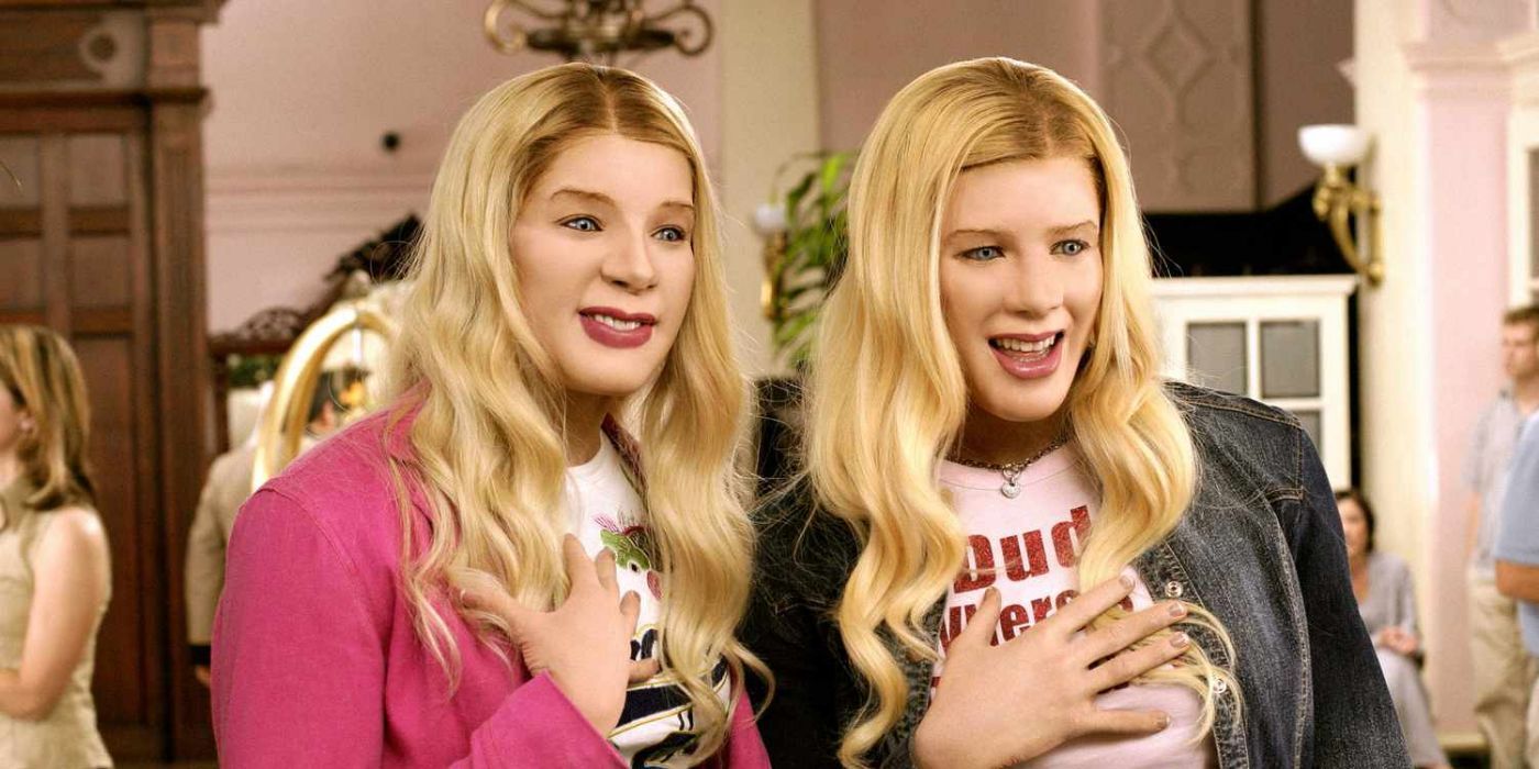Marlon Wayans and Shawn Wayans in White Chicks