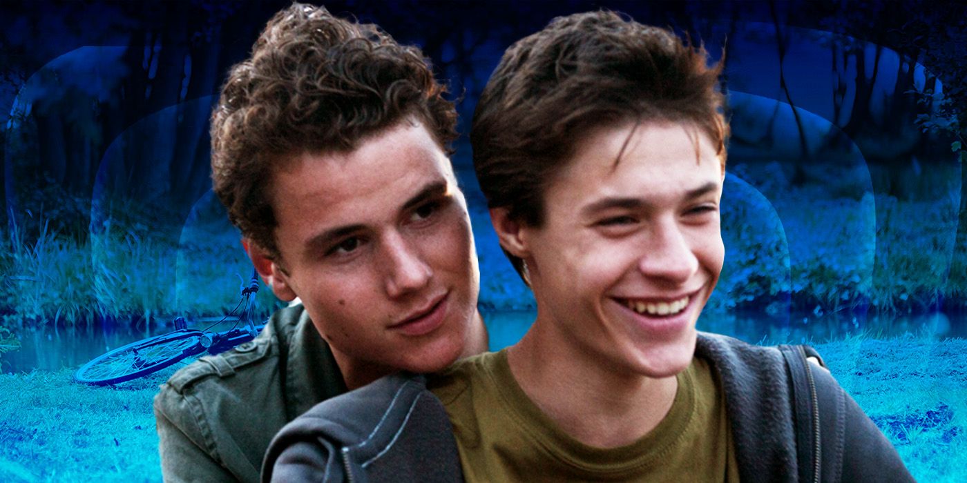 Sieger and Marc, played by actors Gijs Blom and Ko Zandvliet, smile against a blue backdrop of a field and water.